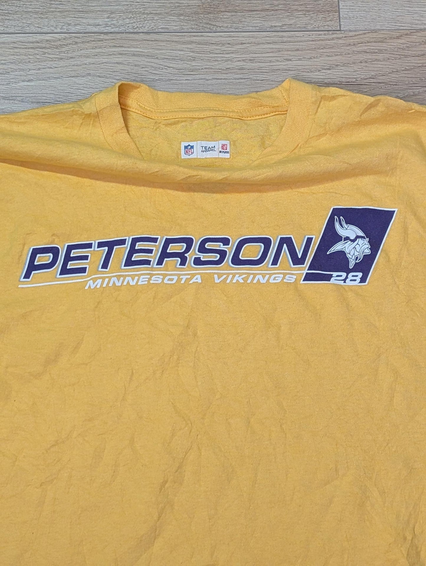 NFL Team Apparel Men's Minnesota Vikings T Shirt - Yellow - Size Large