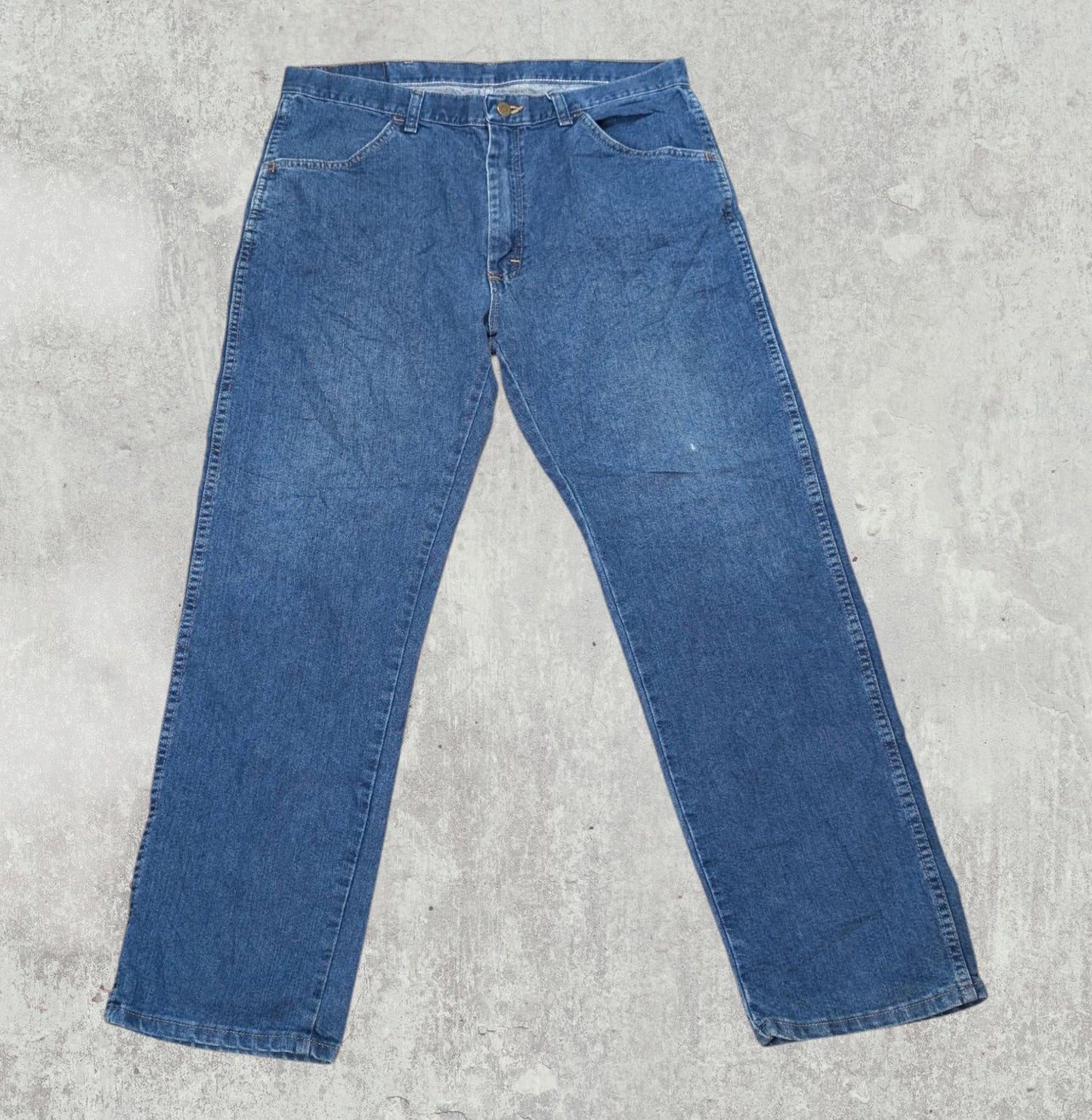 Wrangler Men's Regular Straight Jeans - Blue - Size 36W 30L