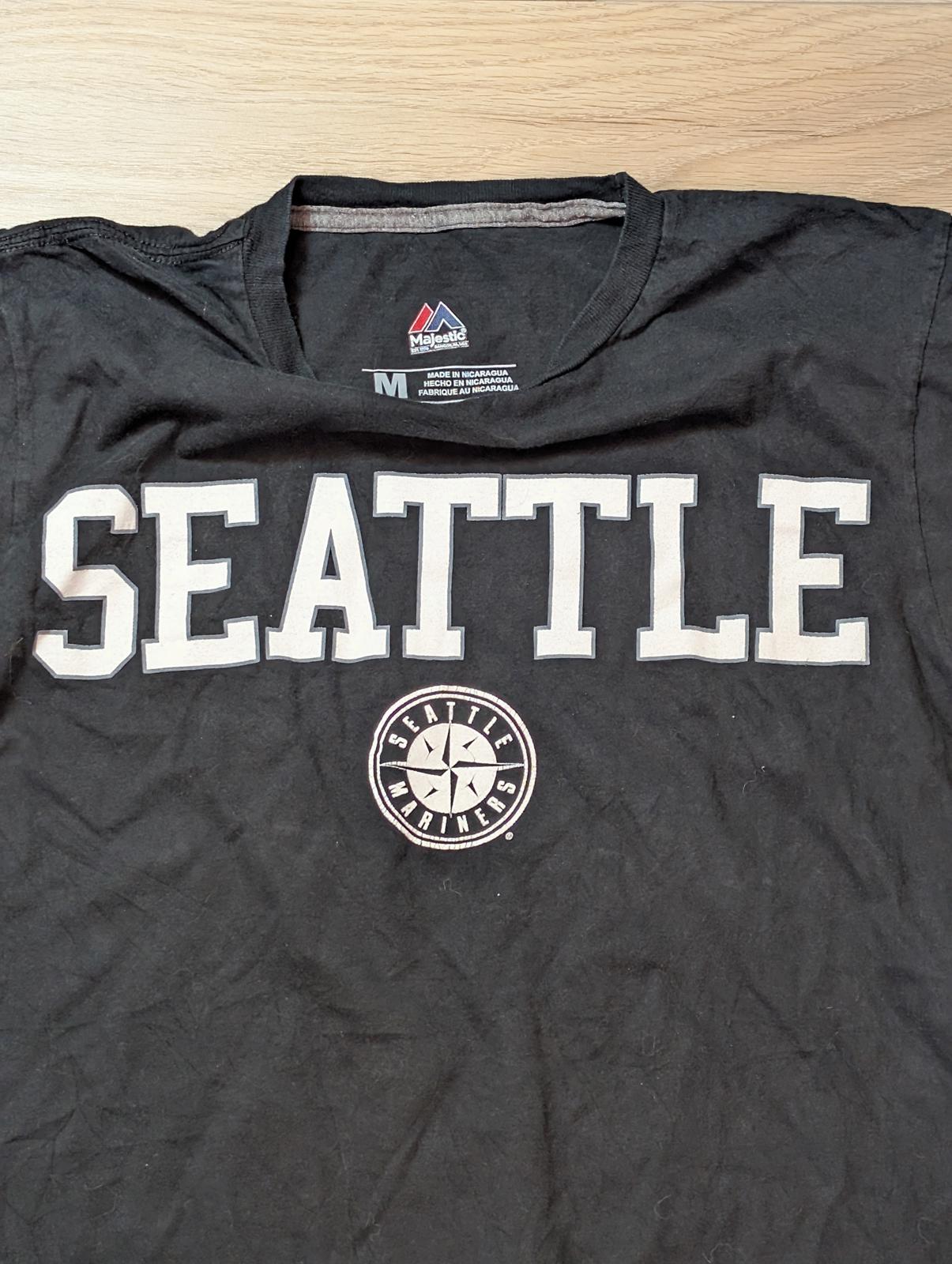 Majestic Men's Seattle Mariners T Shirt - Black - Size Medium