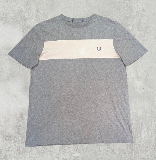 Fred Perry Men's T Shirt - Grey - Size Small