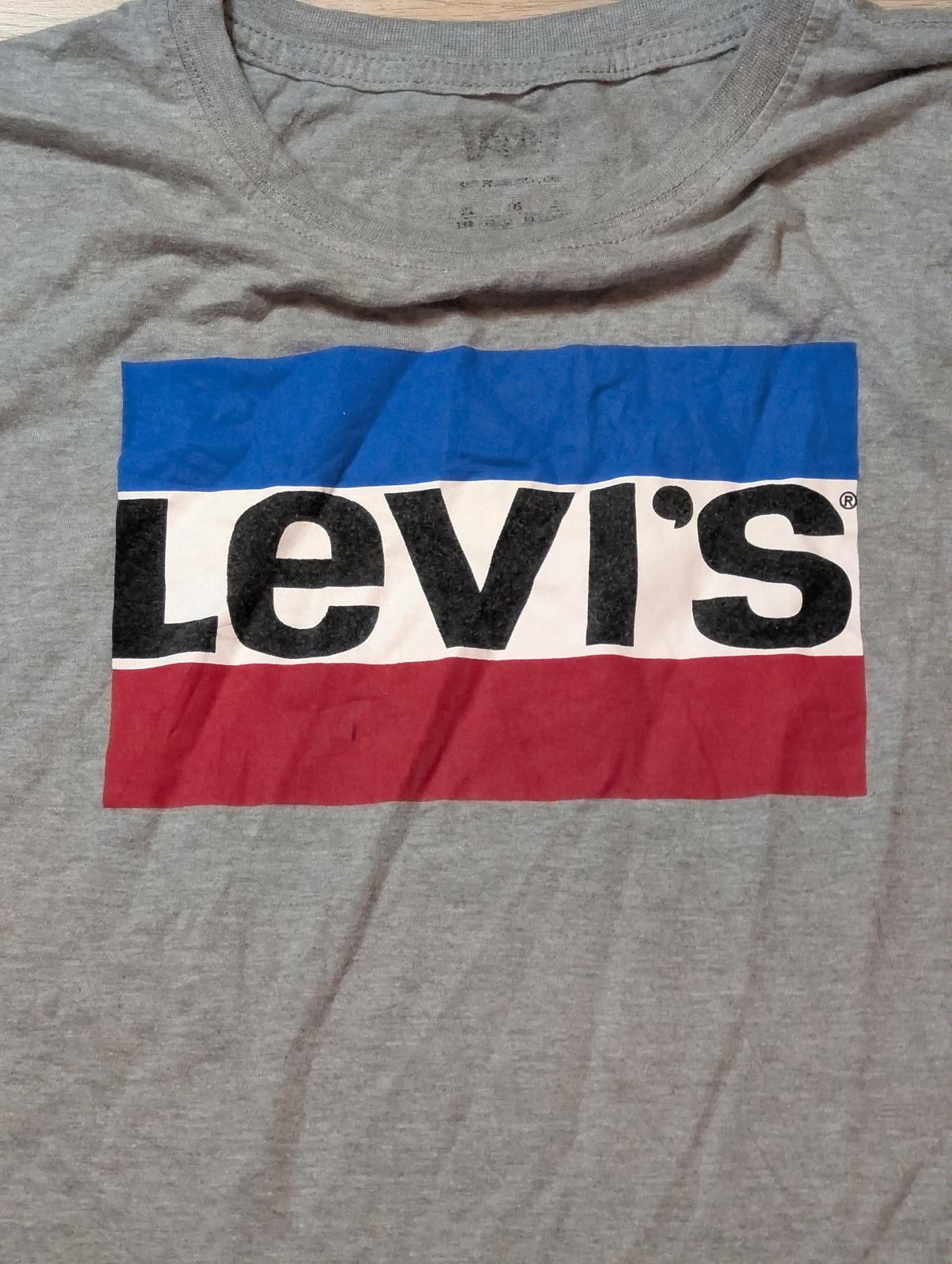 Levi's Men's T Shirt - Grey - Size Small