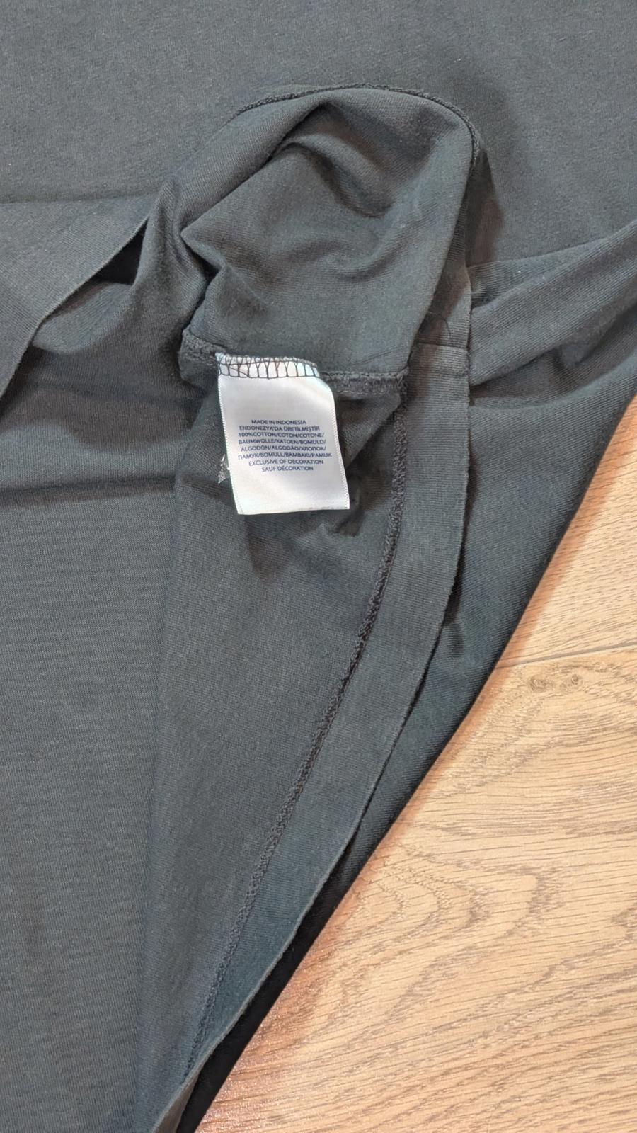 Ralph Lauren Men's V Neck T Shirt - Grey - Size Large