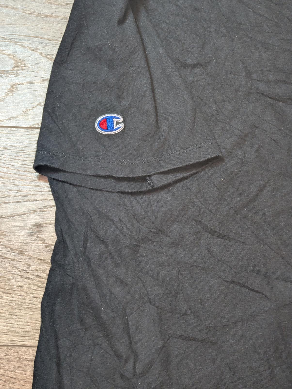 Champion Men's T Shirt - Black - Size Small