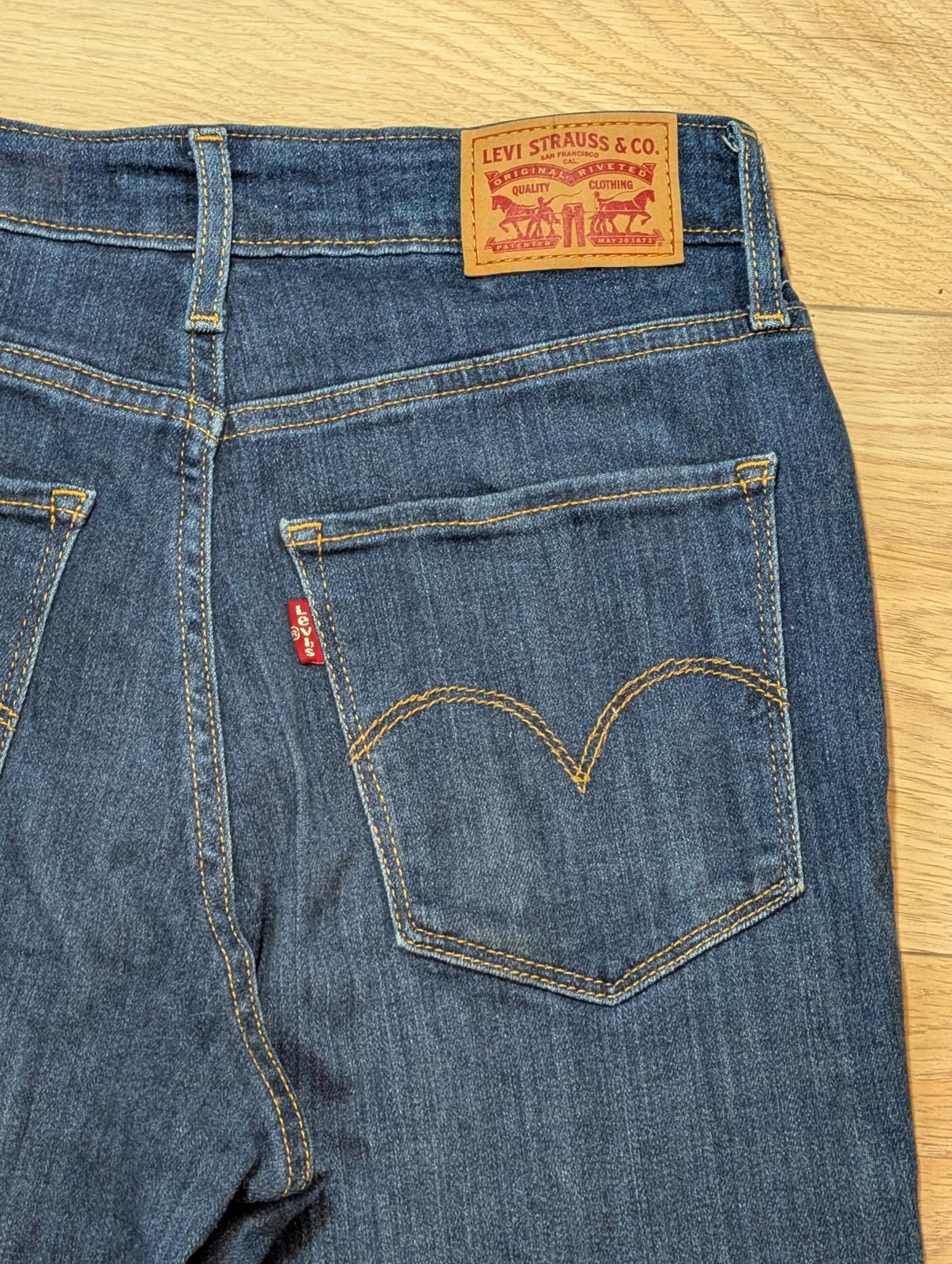 Levi's Women's 721 High Rise Skinny Jeans - Blue - Size 26W 32L