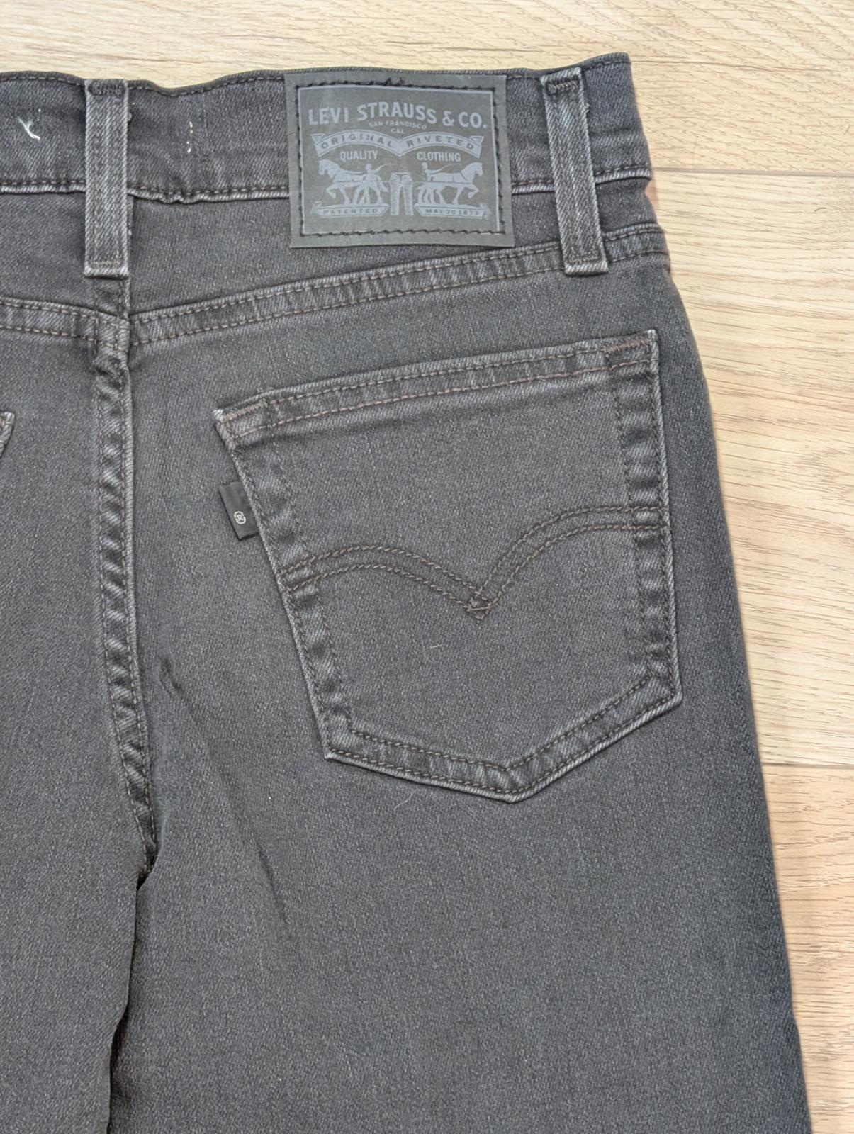 Levi's Women's 724 High Rise Straight Jeans - Grey - Size 25W 30L
