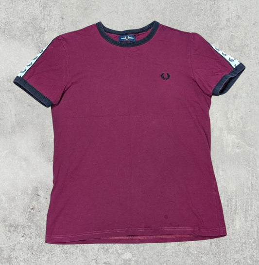 Fred Perry Men's T Shirt - Burgundy - Size Small