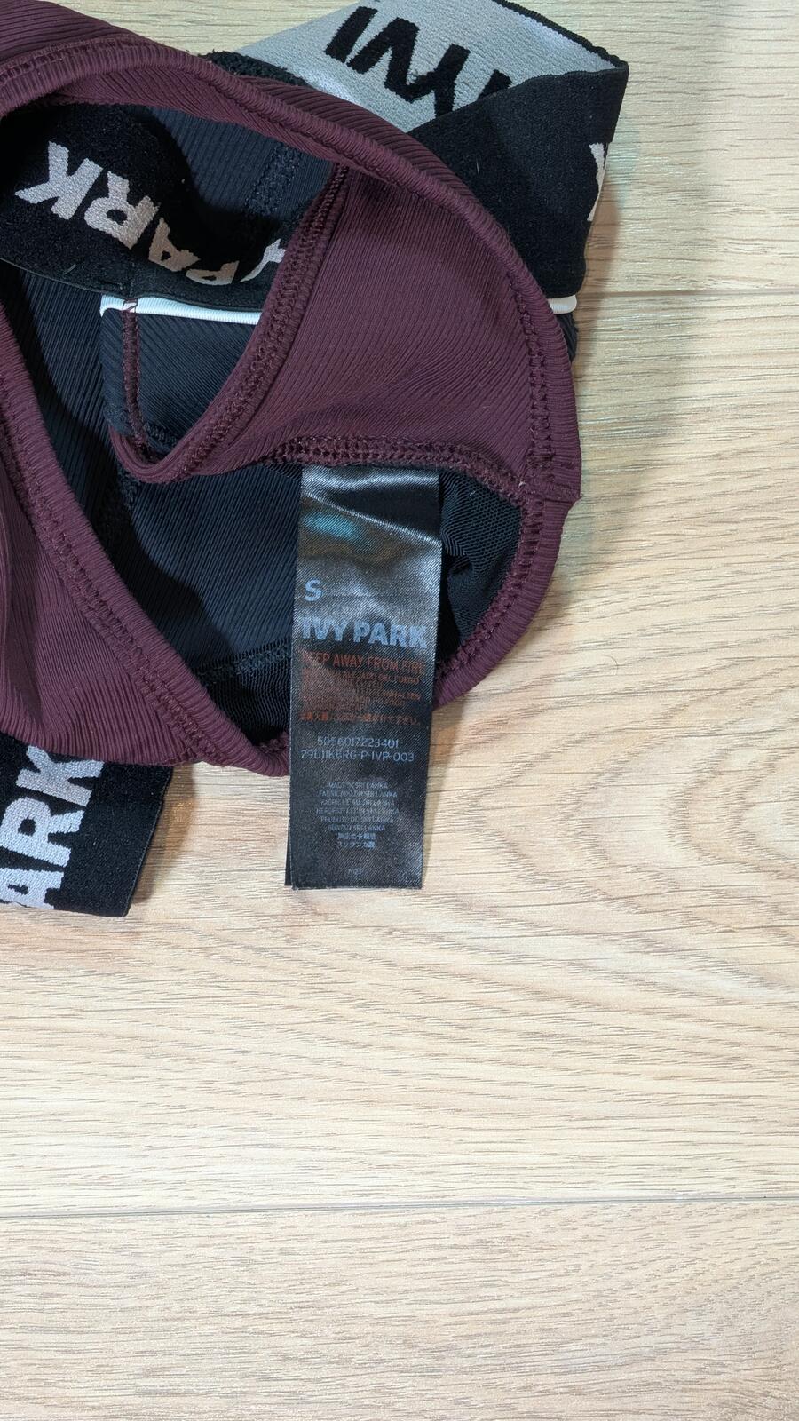 Ivy Park Women's Sports Bra - Burgundy - Size Small