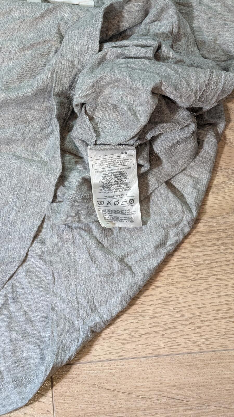 Adidas Men's T Shirt - Grey - Size Large