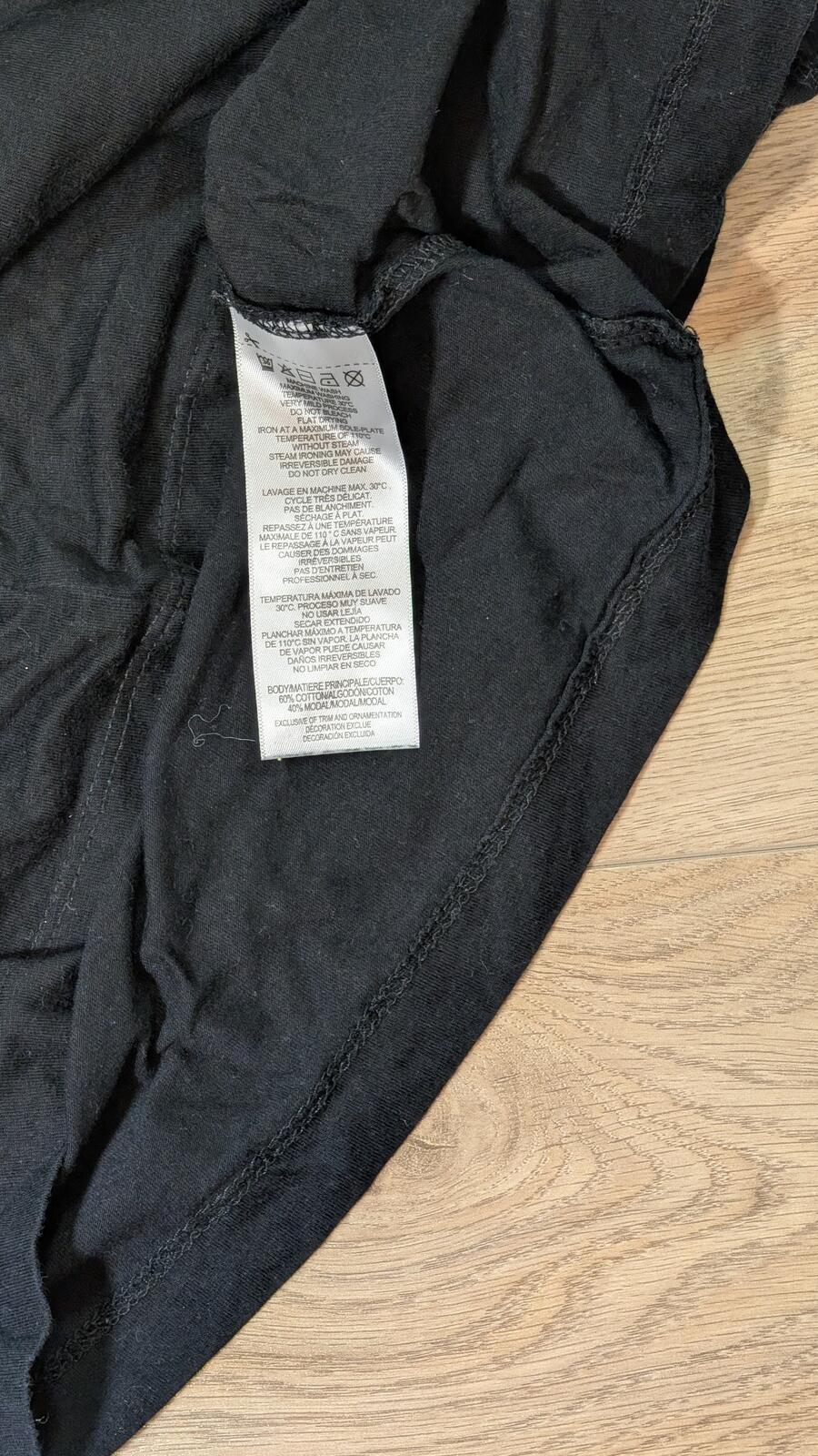 DKNY Women's T Shirt - Black - Size Small
