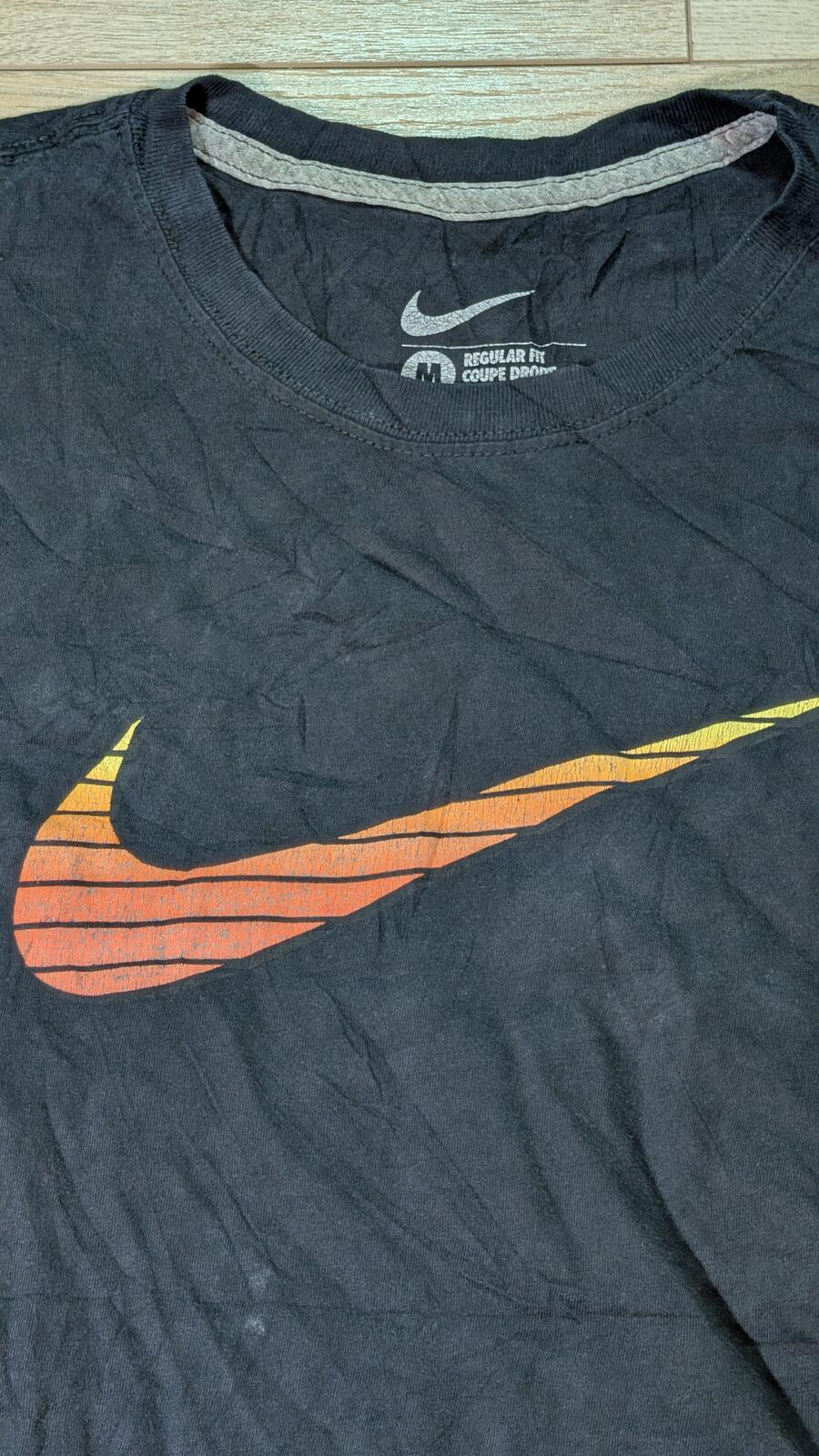 Nike Men's T Shirt - Black - Size Medium