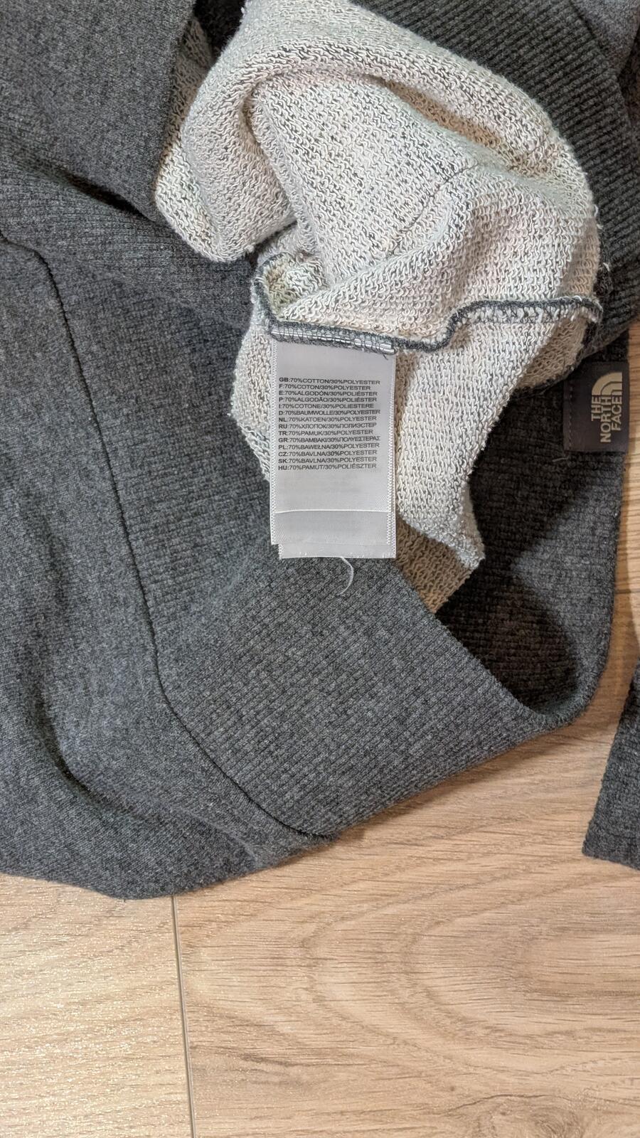 The North Face Men's Hoodie Sweatshirt - Grey - Size Small