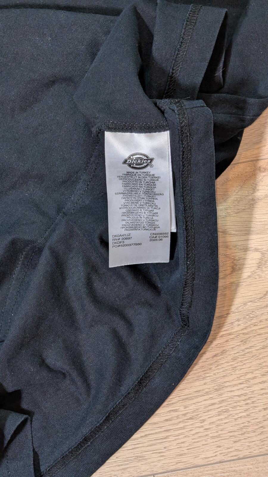 Dickies Men's T Shirt - Black - Size Medium