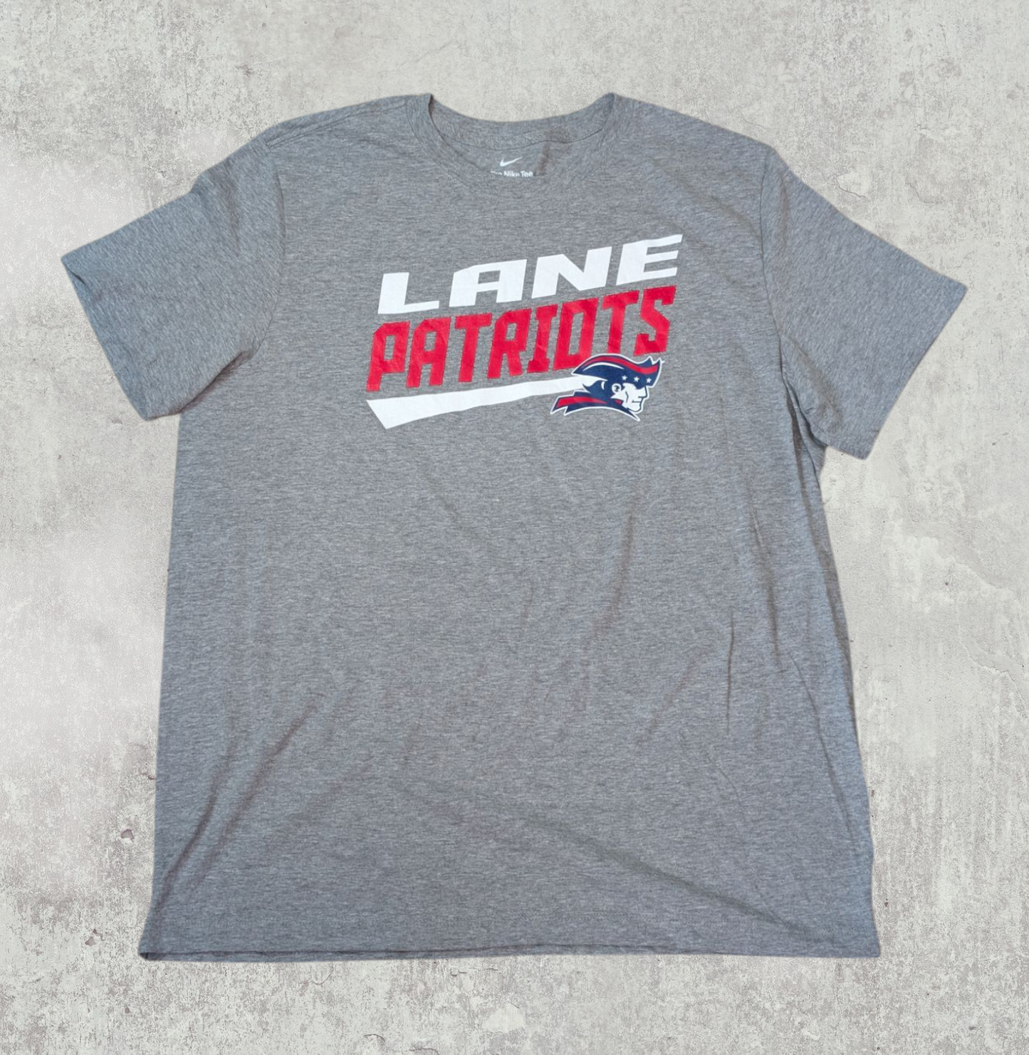 Nike Men's Lane Patriots T Shirt - Grey - Size Large