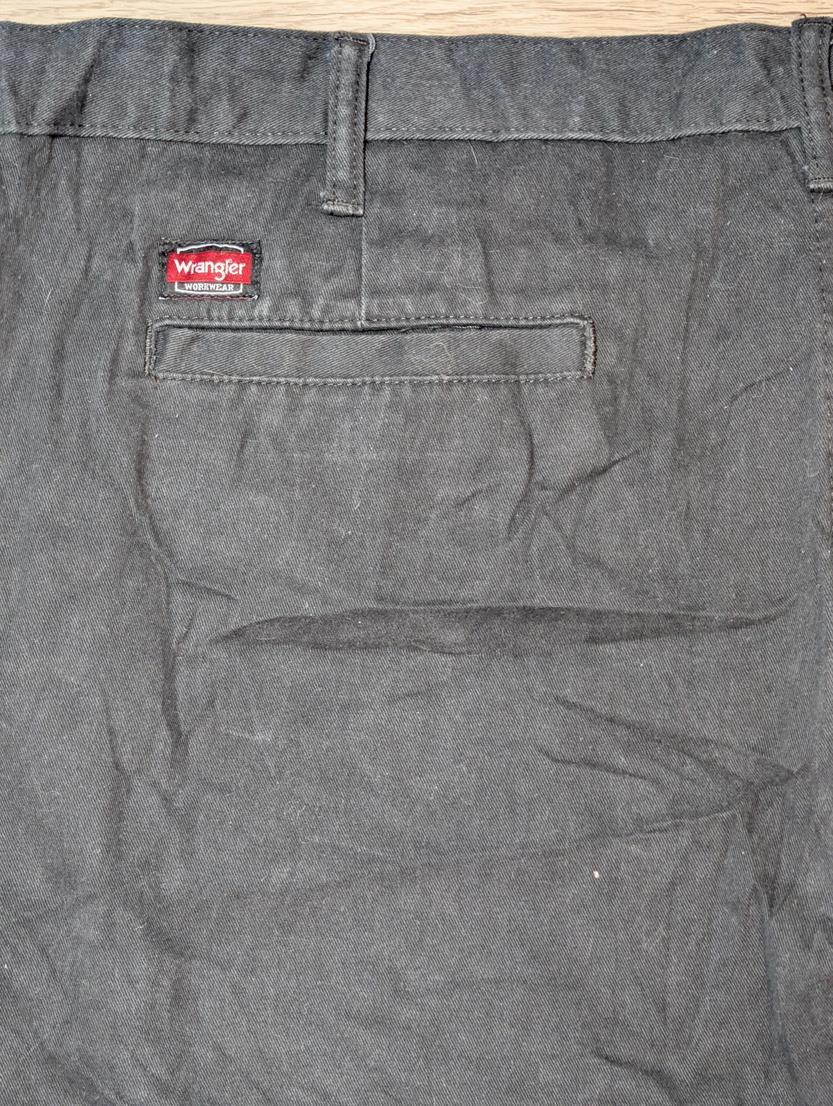 Wrangler Men's Workwear Trousers - Black - Size 44W 32L