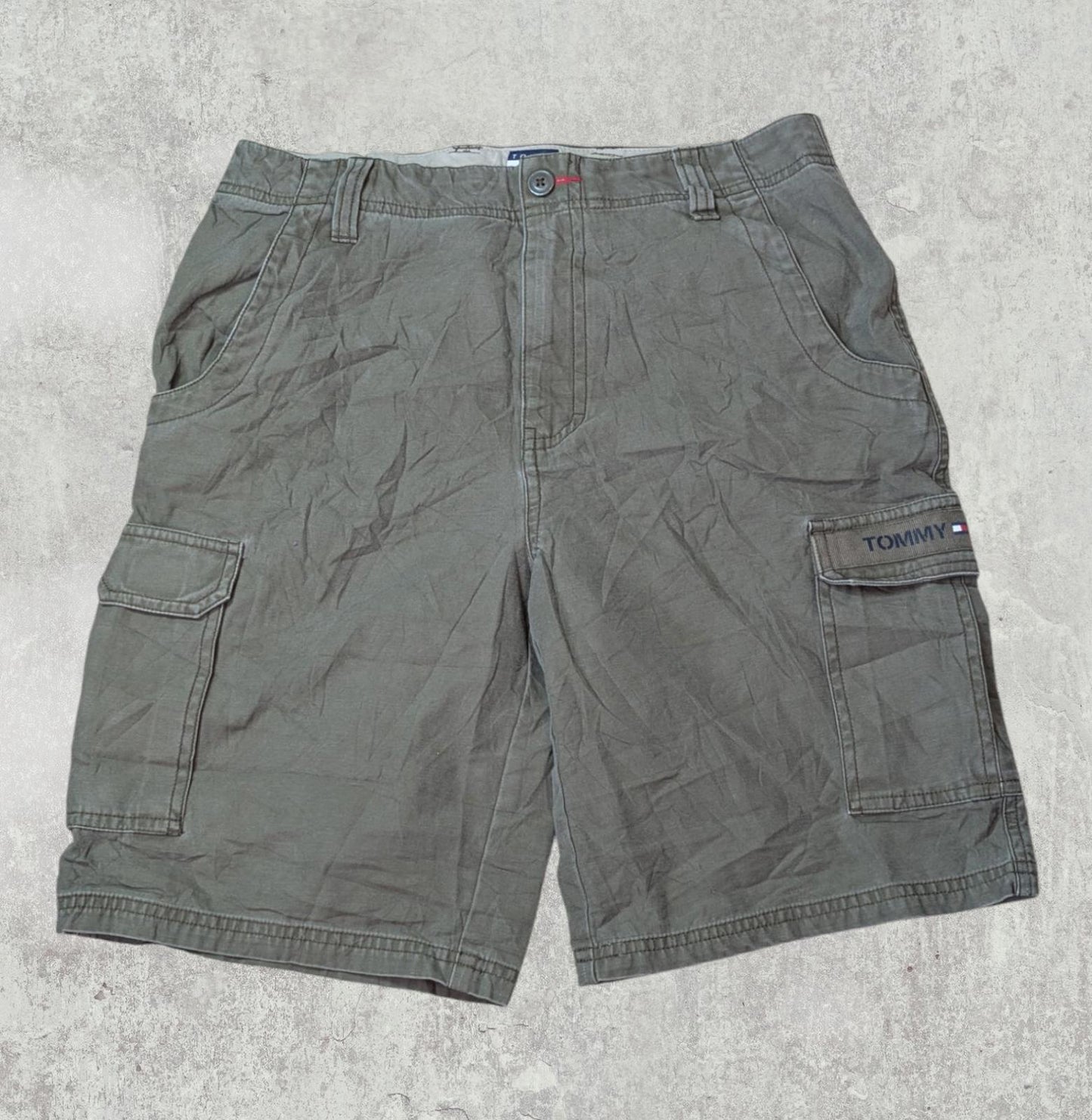 Tommy Hilfiger Men's Cargo Shorts - Green - Size 30W