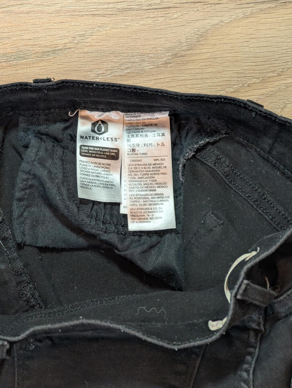 Levi's Women's 710 Super Skinny Jeans - Black - Size 27W 30L