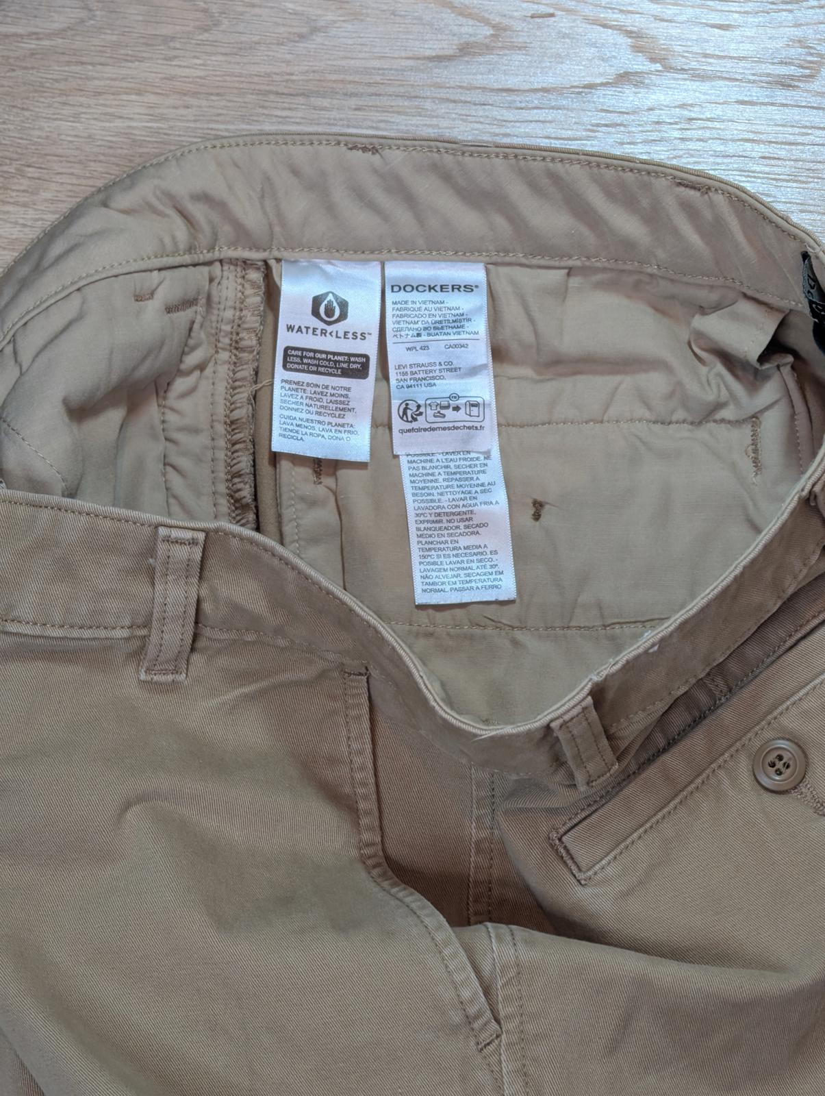 Dockers Men's Slim Chino Trousers - Tan - Size 29W 29L