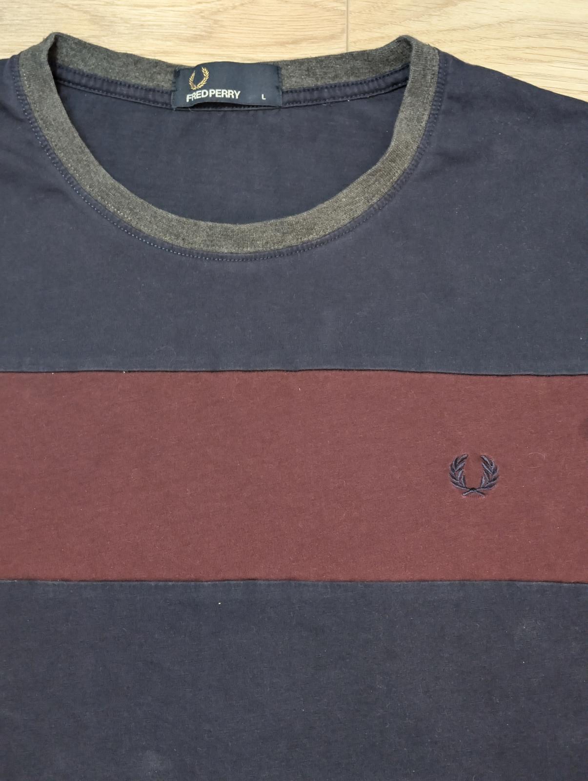 Fred Perry Men's T Shirt - Navy - Size Large