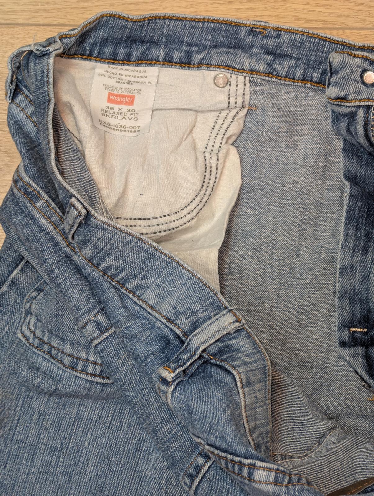 Wrangler Men's Relaxed Straight Jeans - Blue - Size 38W 30L