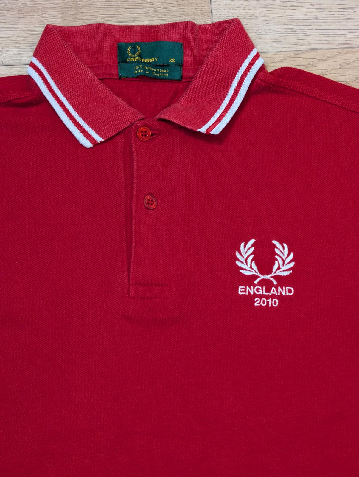 Fred Perry Men's England 2010 Polo T Shirt - Red - Size XS