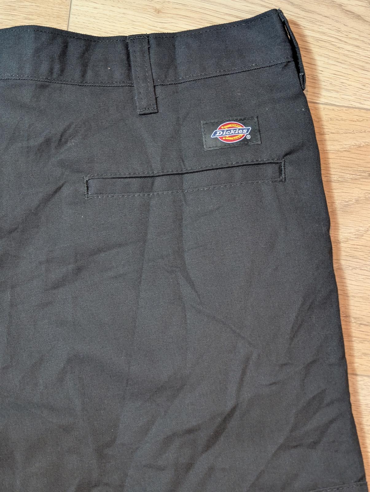 Dickies Men's Little Chungus Cargo Shorts - Black - Size 34W