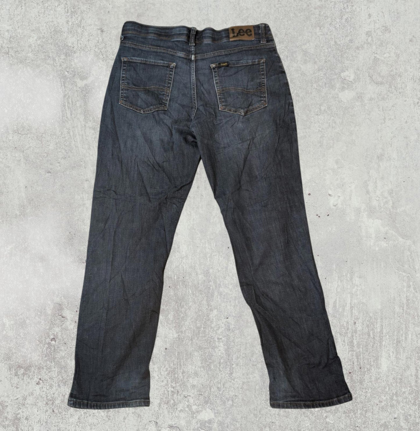 Lee Women's Extreme Comfort Straight Jeans - Blue - Size 31W 26L