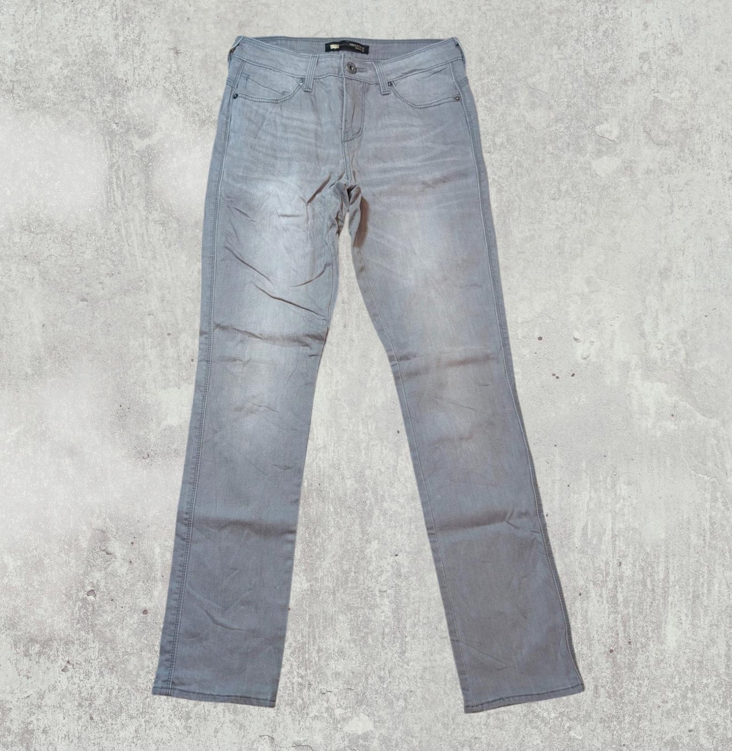 Levi's Women's Flatters & Flaunts Skinny Jeans - Grey - Size 27W 32L