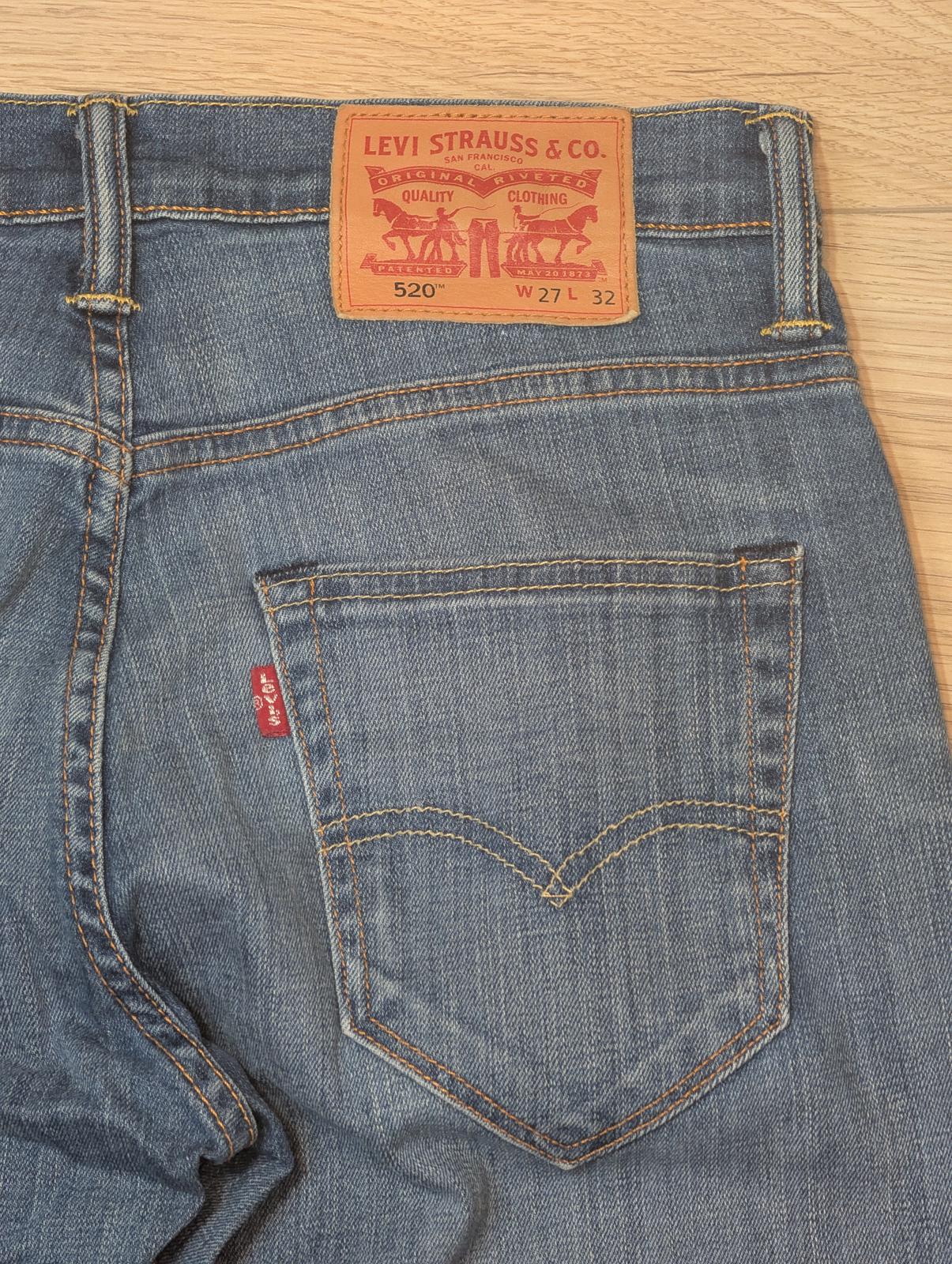 Levi's Men's 520 Relaxed Tapered Jeans - Blue - Size 27W 32L