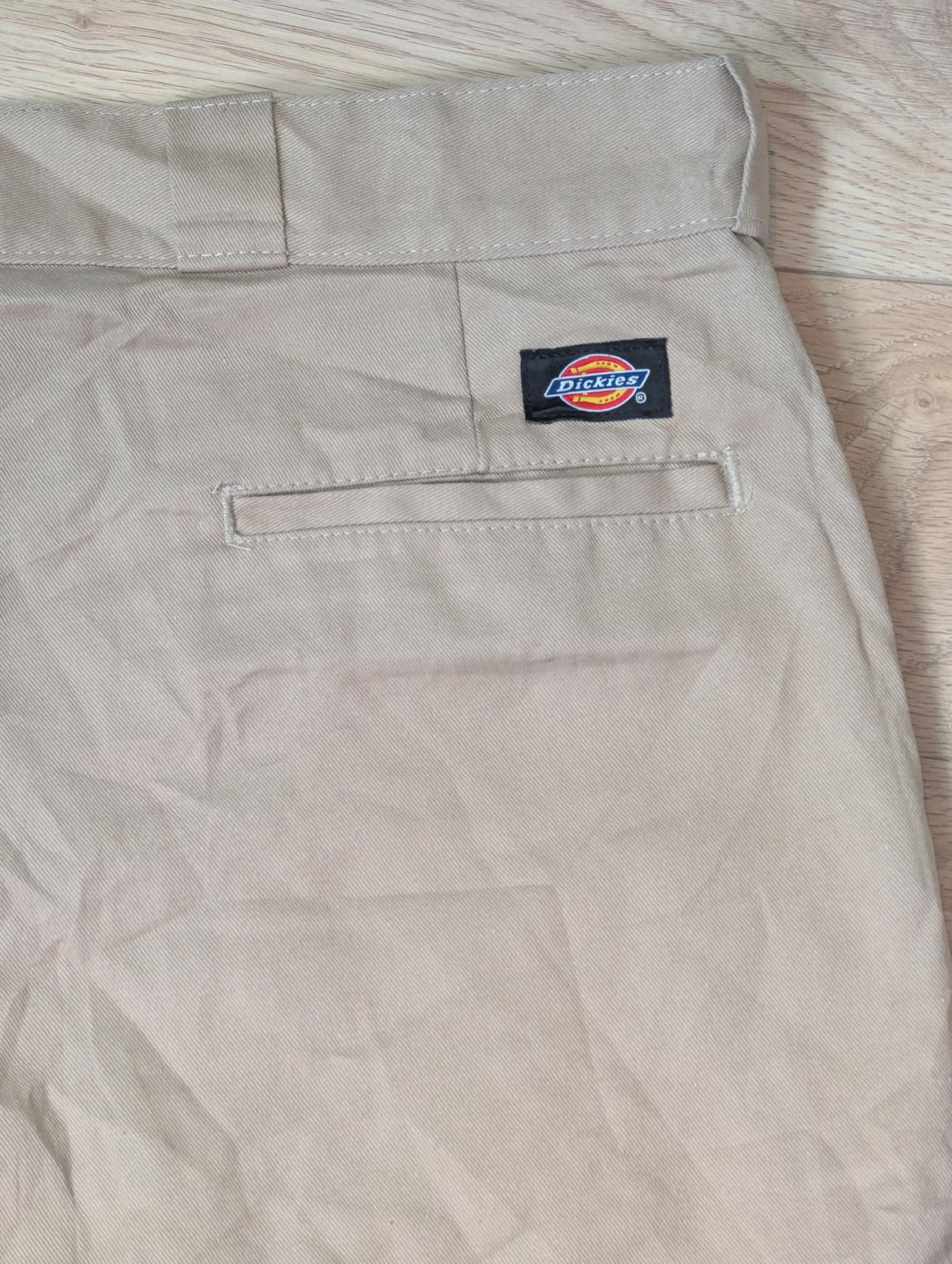 Dickies Men's Loose Fit Cargo Shorts - Beige - Size 40W