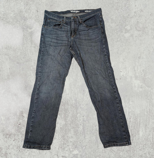 Wrangler Men's Regular Taper Jeans - Blue - Size 33W 30L