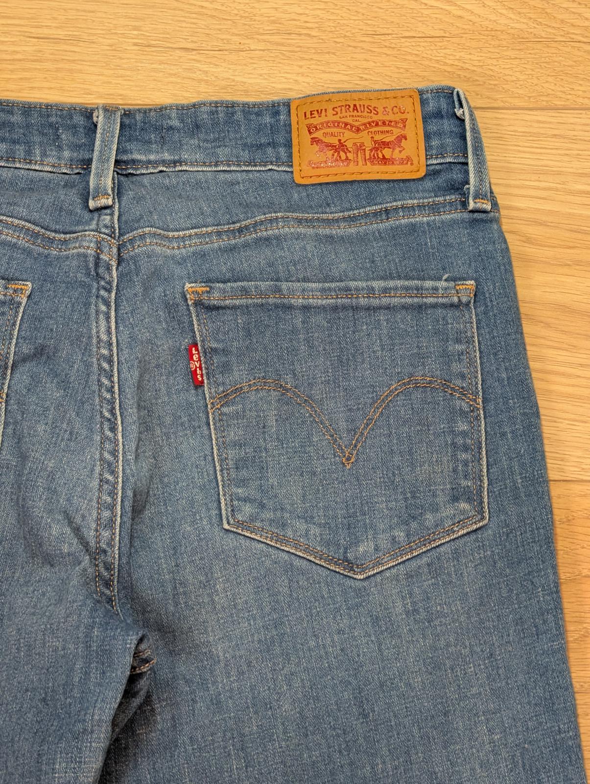 Levi's Women's Mid Rise Skinny Jeans - Blue - Size 29W 32L