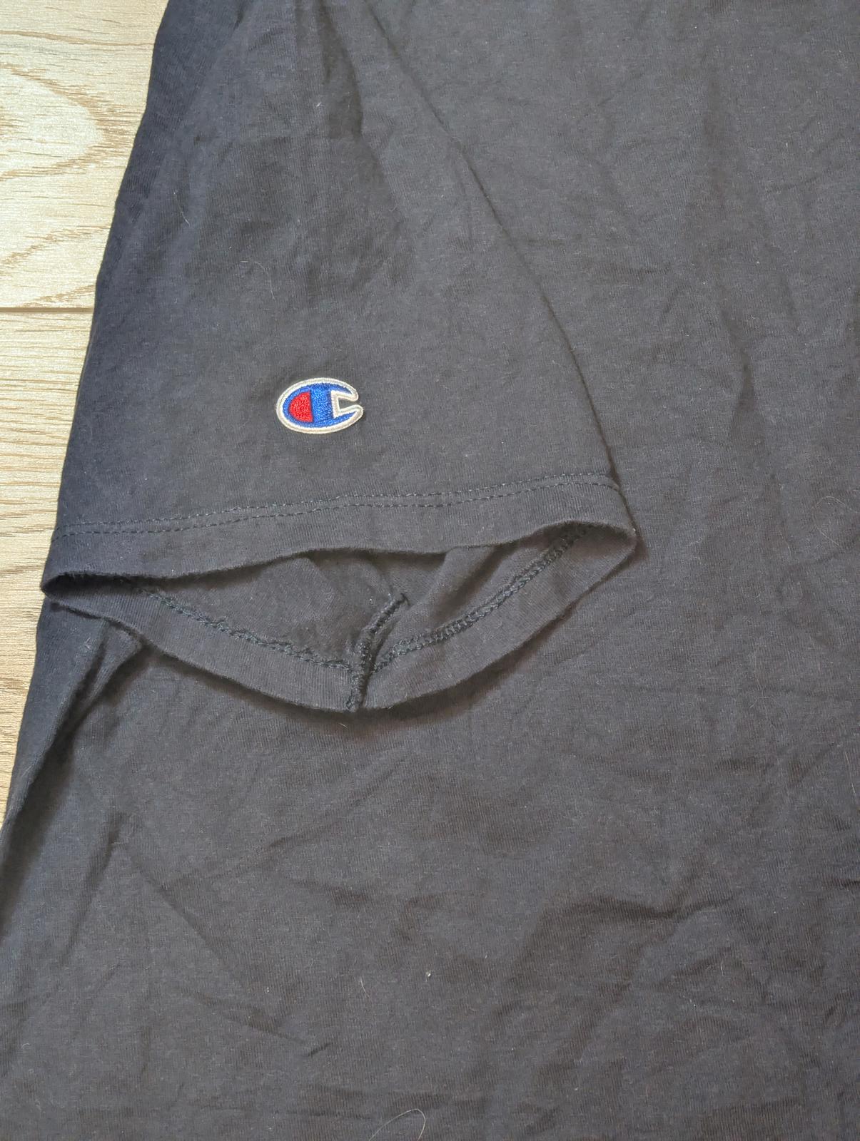 Champion Men's T Shirt - Navy - Size Medium