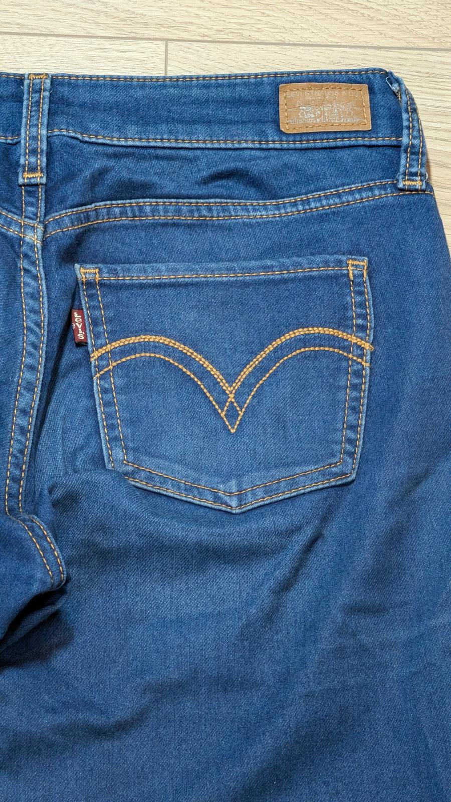 Levi's Women's Skinny Jeans - Blue - Size 26W 30L