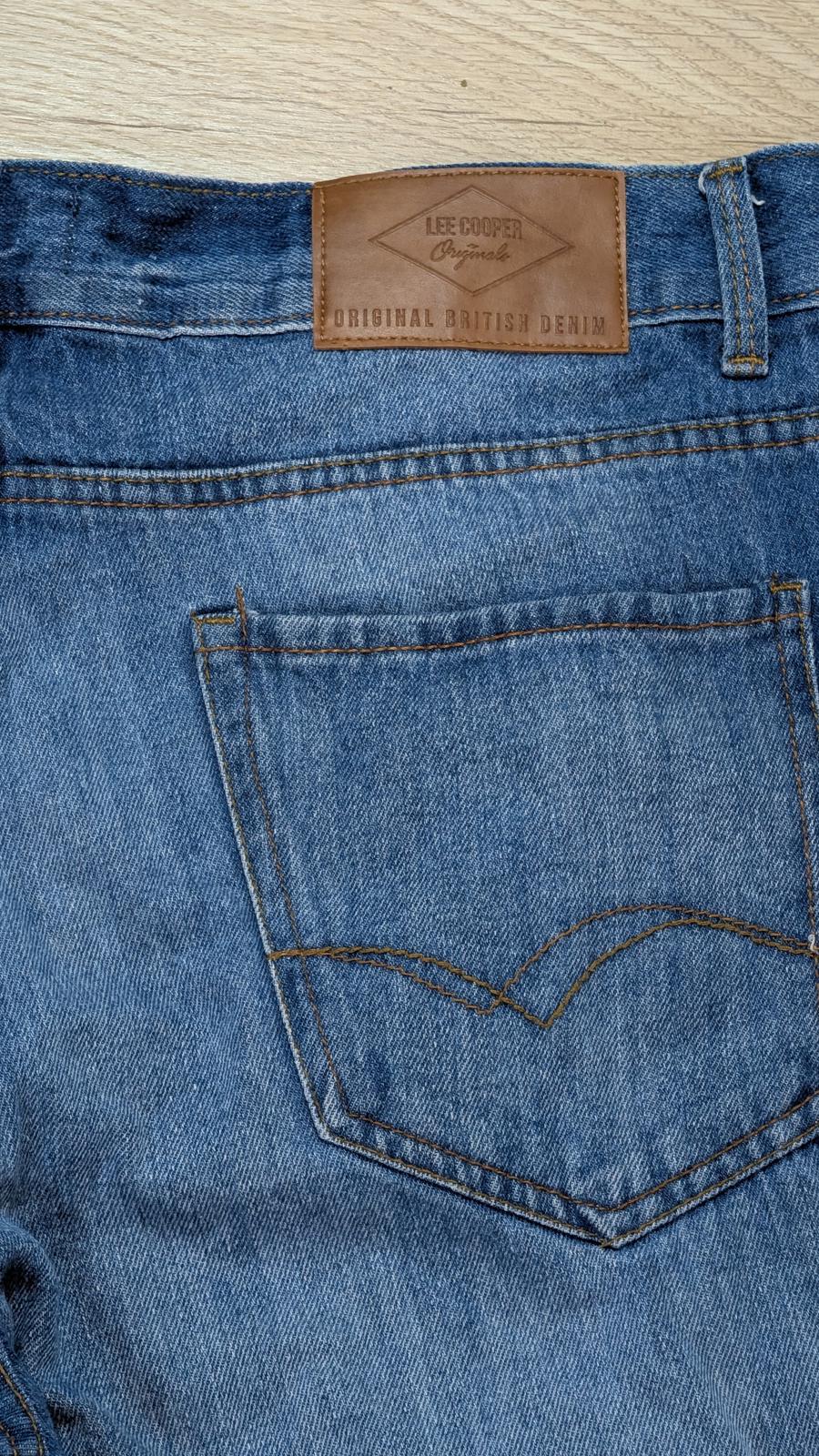 Lee Cooper Men's 3/4 Shorts - Blue - Size 34W 19L