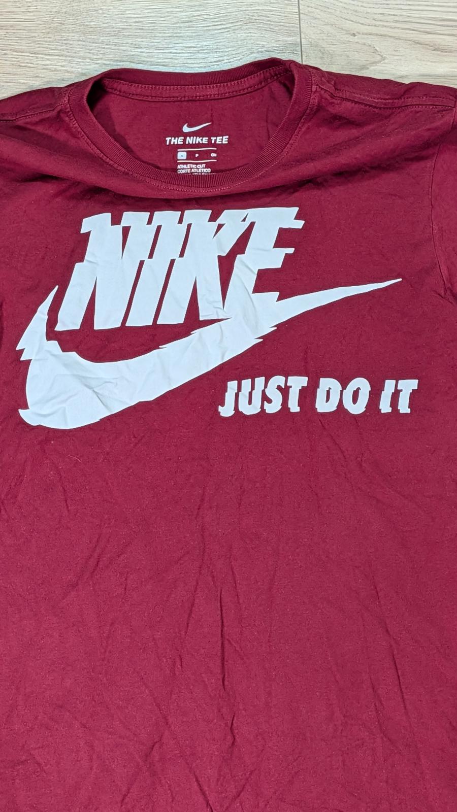 Nike Men's Just Do It T Shirt - Burgundy - Size Small