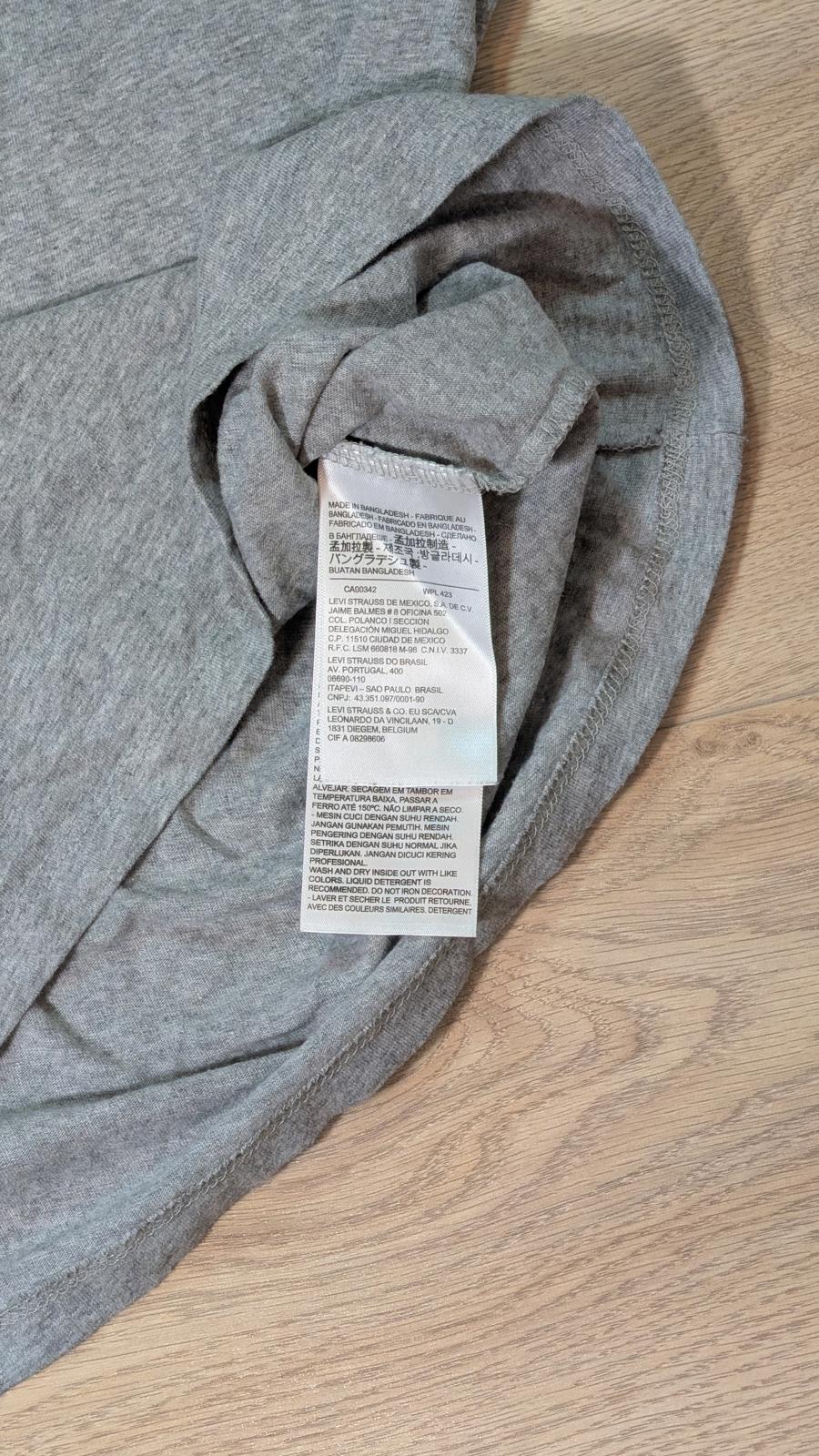 Levi's Men's T Shirt - Grey - Size XS