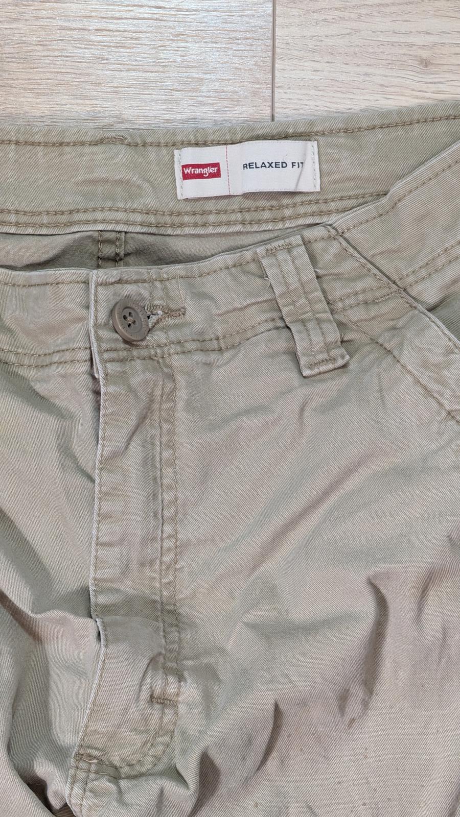 Wrangler Men's Relaxed Fit Cargo Trousers - Tan - Size 30W 32L