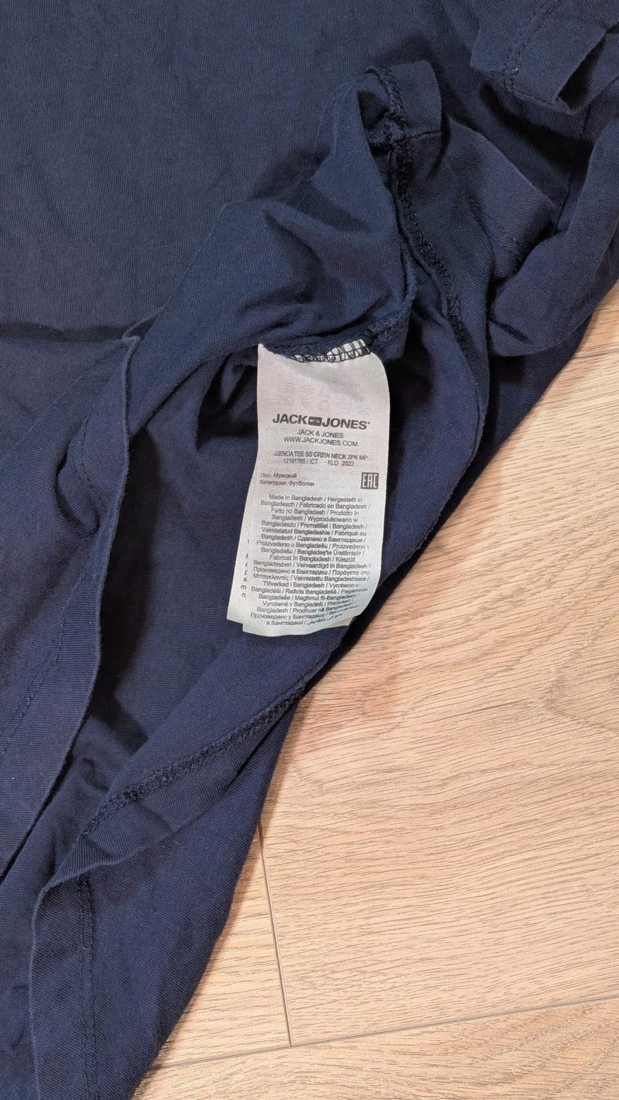 Jack & Jones Men's T Shirt - Navy - Size Small