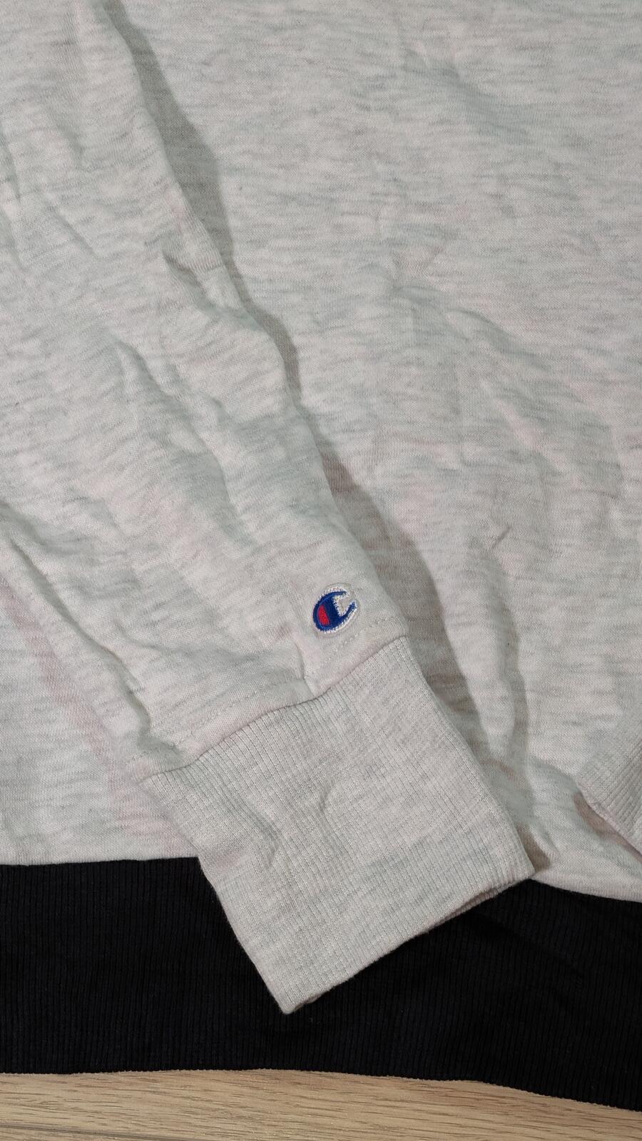 Champion Women's Sweatshirt Jumper - Grey - Size Medium