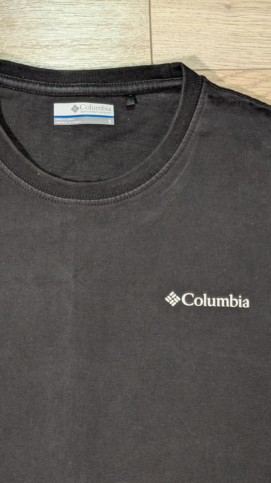 Columbia Men's T Shirt - Black - Size Small