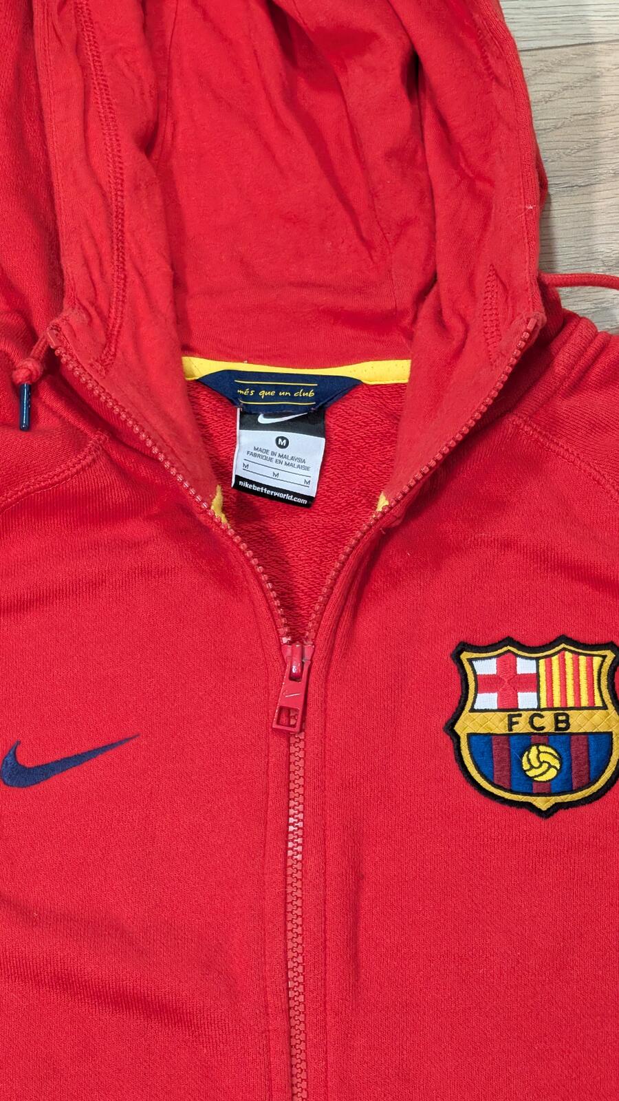 Nike Men's Barcelona Jacket - Red - Size Medium