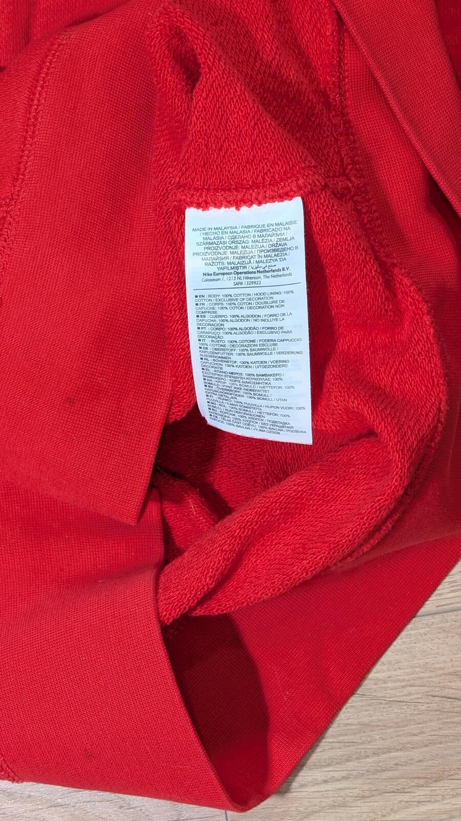 Nike Men's Barcelona Jacket - Red - Size Medium