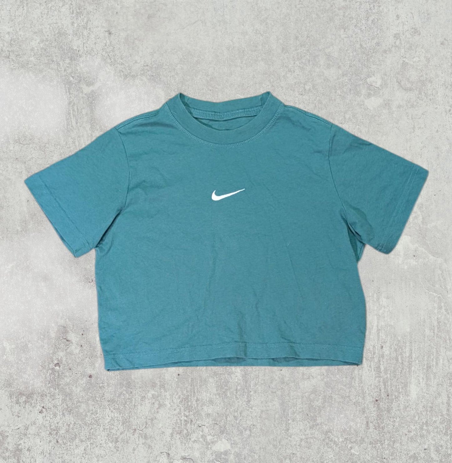 Nike Women's Cropped T Shirt - Green - Size XS