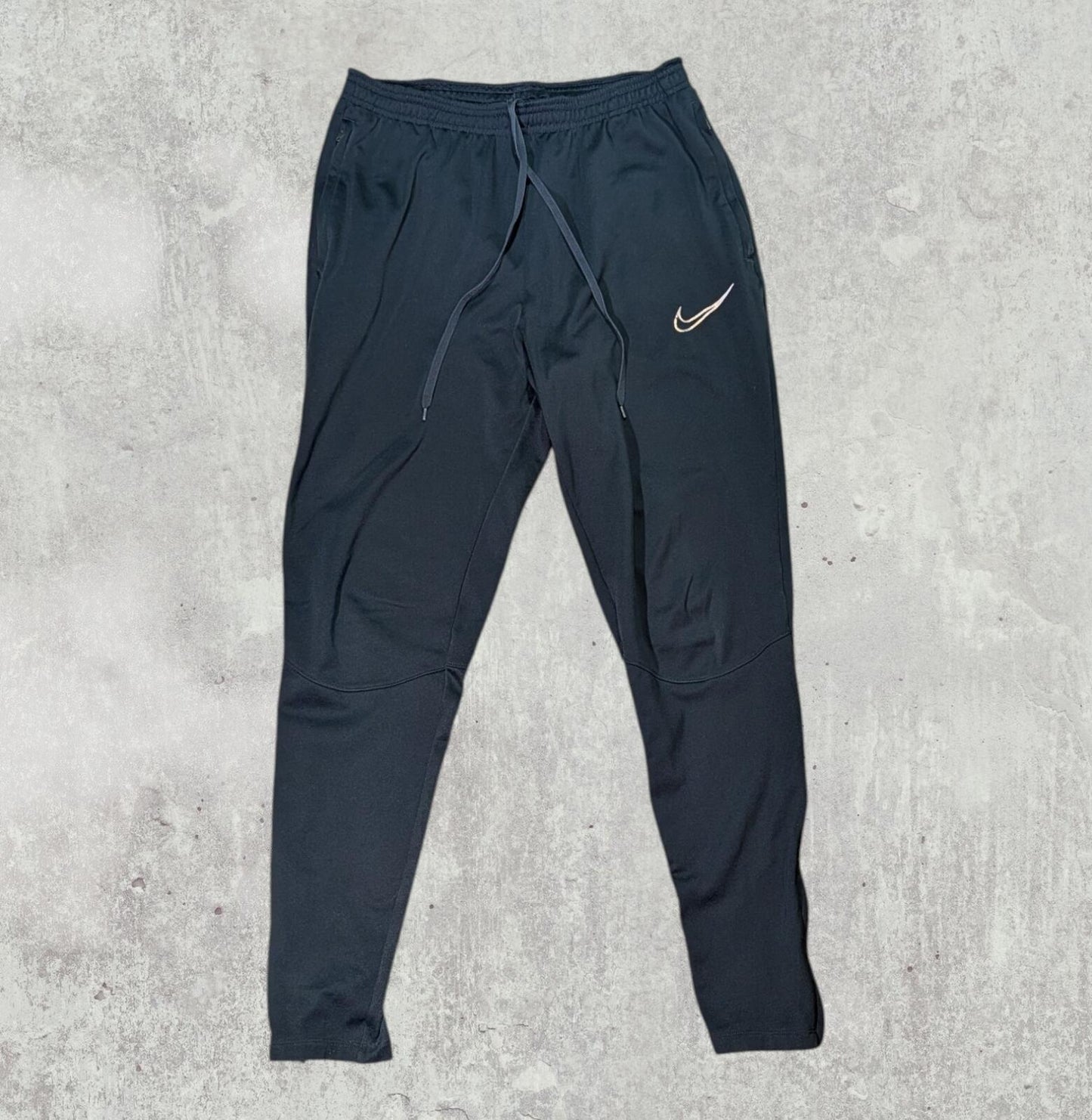 Nike Men's Therma-Fit Joggers - Black - Size Small