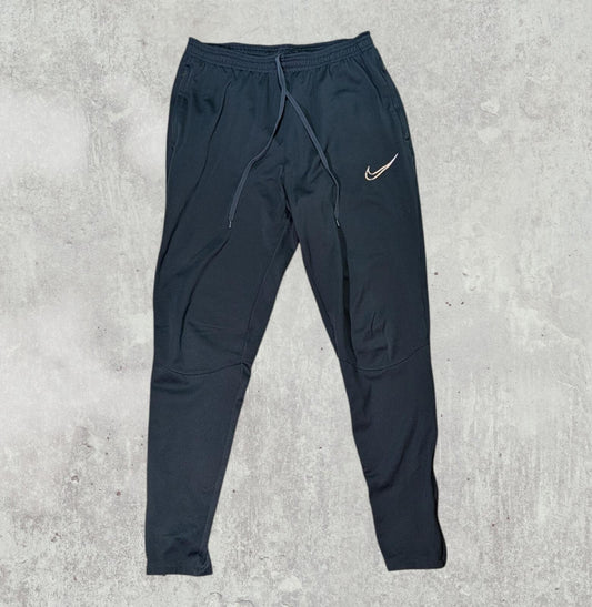 Nike Men's Therma-Fit Joggers - Black - Size Small