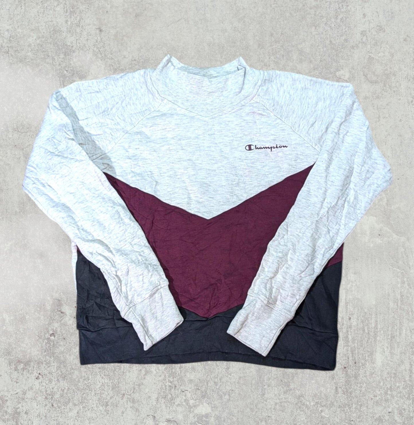 Champion Women's Sweatshirt Jumper - Grey - Size Medium