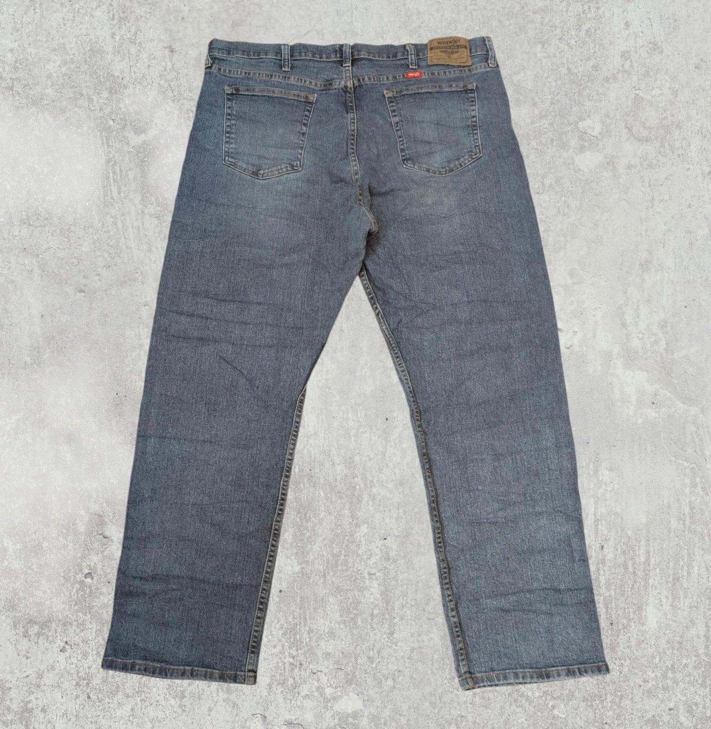 Wrangler Men's Relaxed Straight Jeans - Blue - Size 38W 30L