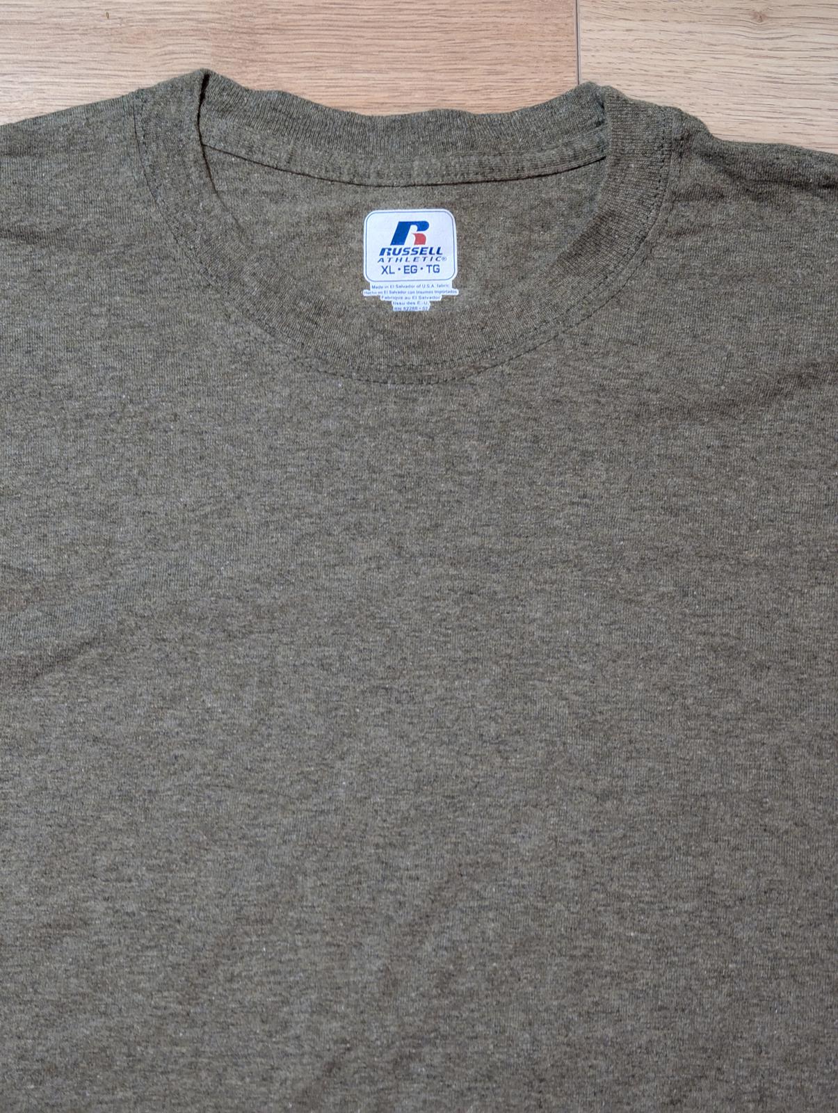 Russell Athletic Men's T Shirt - Green - Size XL