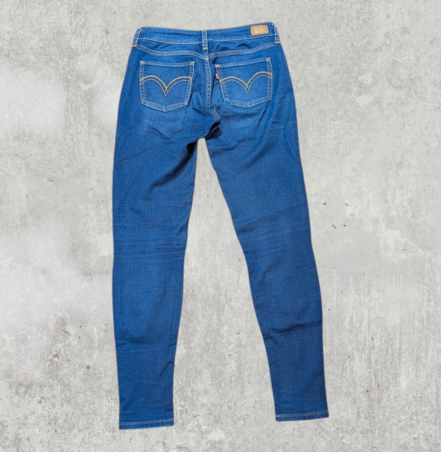 Levi's Women's Skinny Jeans - Blue - Size 26W 30L