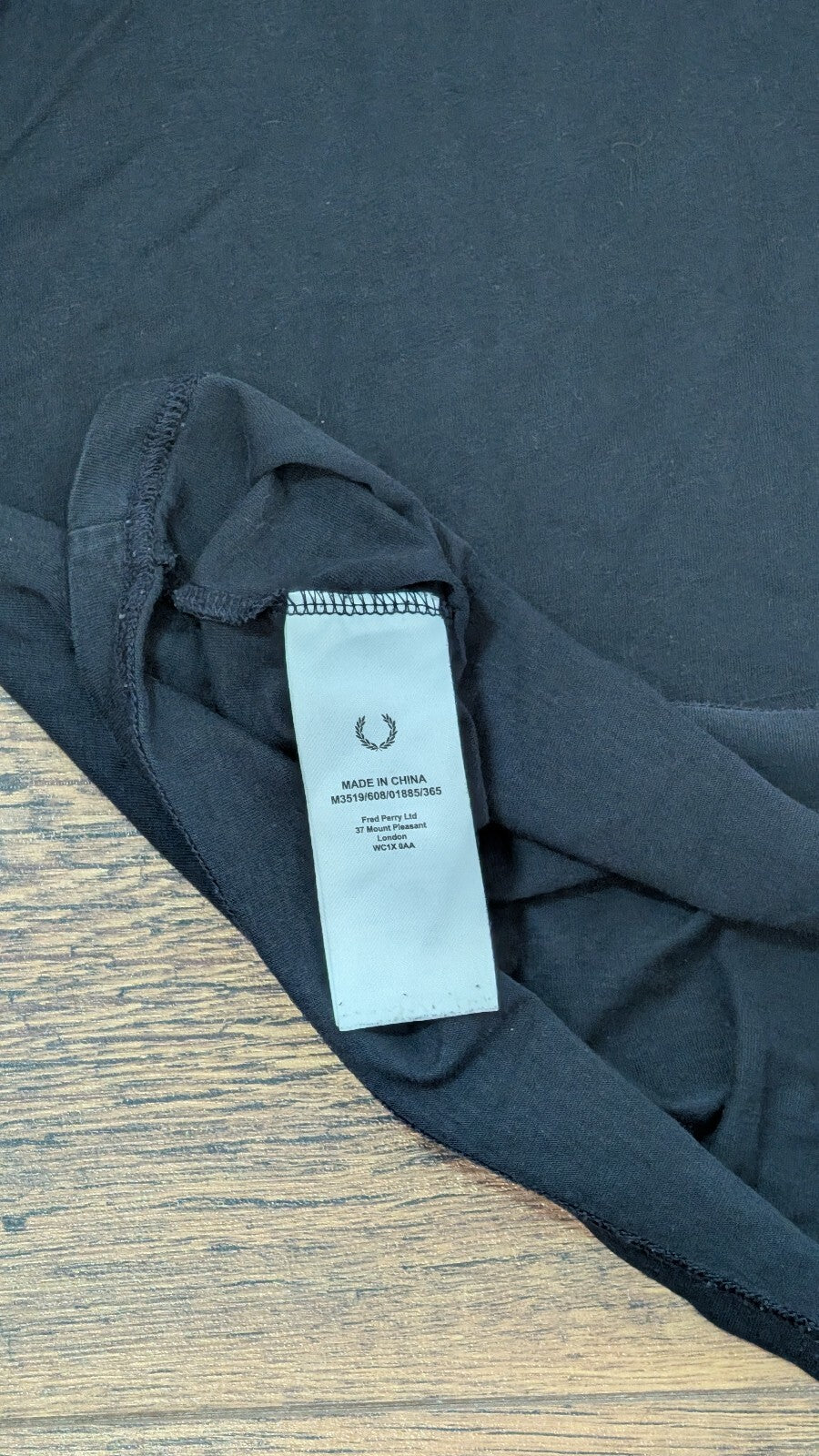 Fred Perry Men's T Shirt - Navy - Size Small